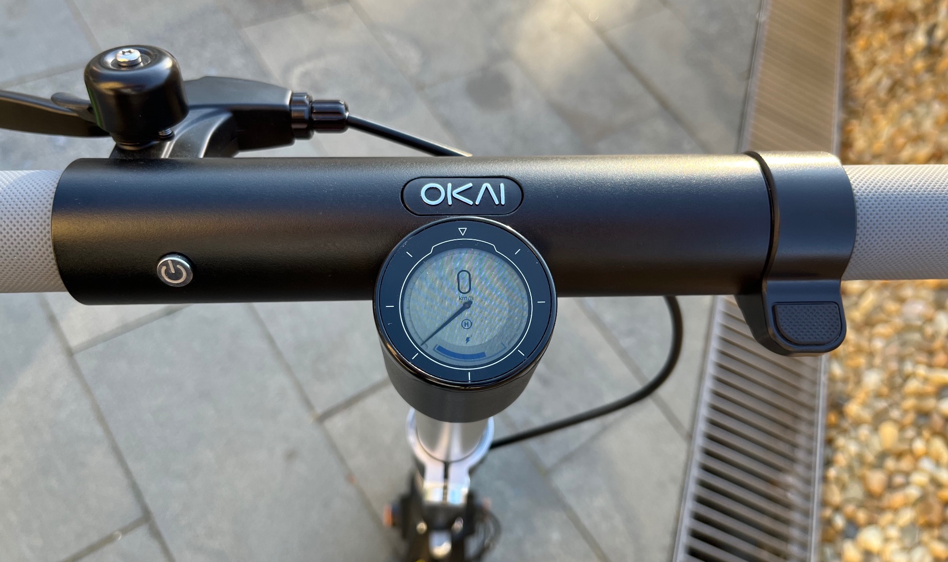 OKAI Neon Pro elektromos roller kijelző